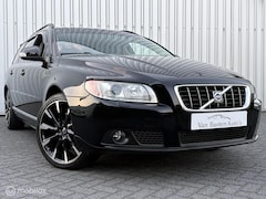 Volvo V70 - 2.5T Momentum | 200pk | Trekhaak | Youngtimer | 08 | Xenon | Memory | Volledige historie |