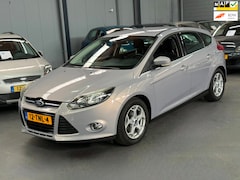 Ford Focus - 1.6 TI-VCT Titanium Automaat APK NAP Trekhaak PDC