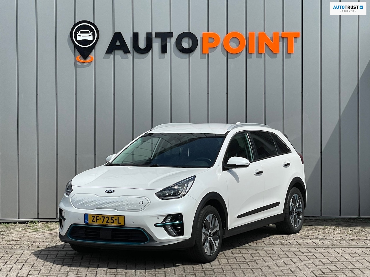 Kia e-Niro - ExecutiveLine 64 kWh WARMTEPOMP SOH100% DEALEROND|TREKHAAK|CAMERA|STOELVRM|JBL|ADAPT.CRUIS - AutoWereld.nl