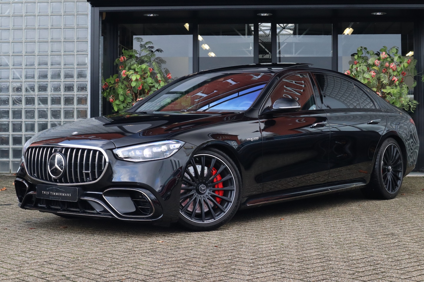 Mercedes-Benz S-klasse - AMG 63 S E Performance | Burmester High End 4D, First class, Klaptafels, Massage, Pianolak - AutoWereld.nl