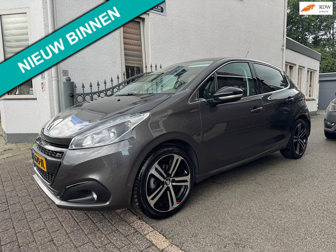 Peugeot 208 - 1.2 PureTech GT-Line automaat 23dkm nieuwe distributie - AutoWereld.nl