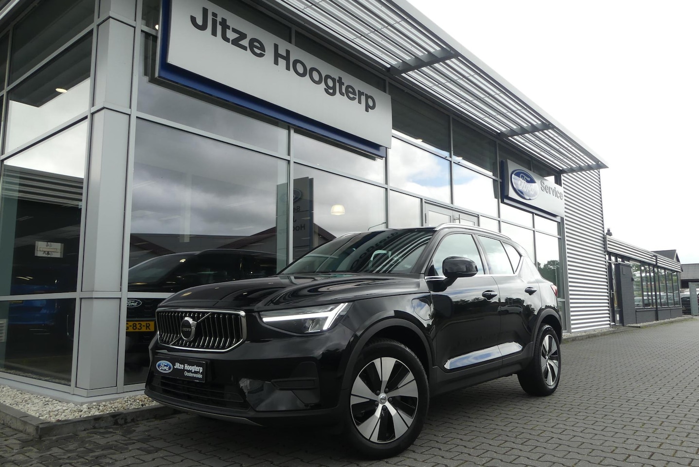Volvo XC40 - 1.5 T4 Plug-in hybrid Essential Bright FACELIFT!, WINTER PACK, CRUISE, CLIMA, NAVI, CAMERA - AutoWereld.nl
