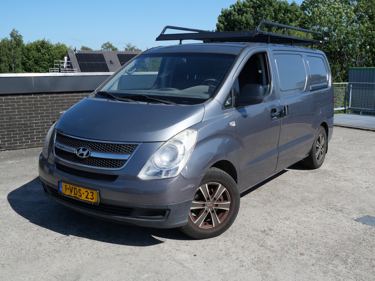 Hyundai H 300 - 2.5 CRDi ACTIVE | 2x SCHUIFDEUR | TREKHAAK | IMPERIAAL | 3-ZITS! - AutoWereld.nl