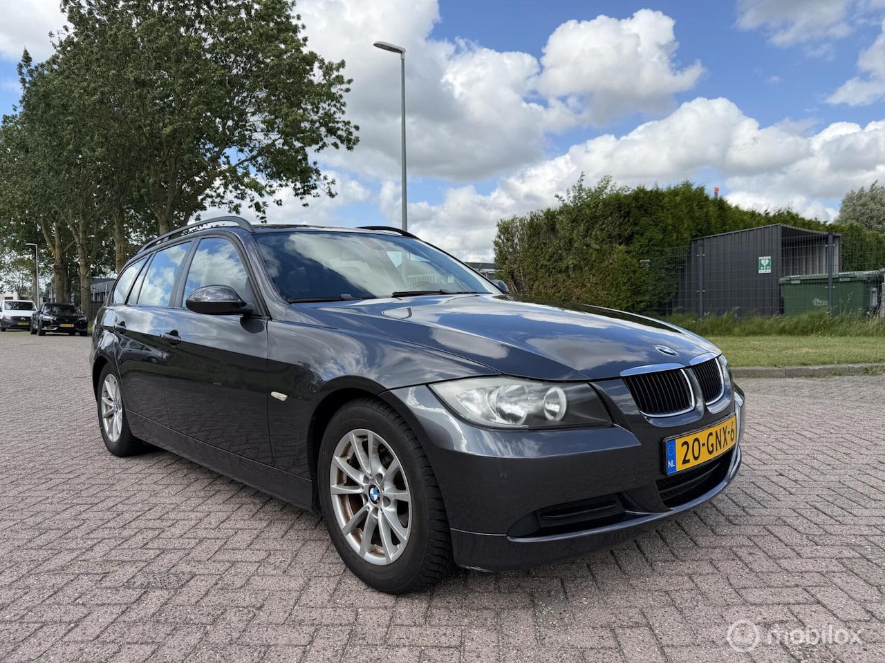 BMW 3-serie Touring - 318i Business Line Leder Eerste Eigenaar - AutoWereld.nl