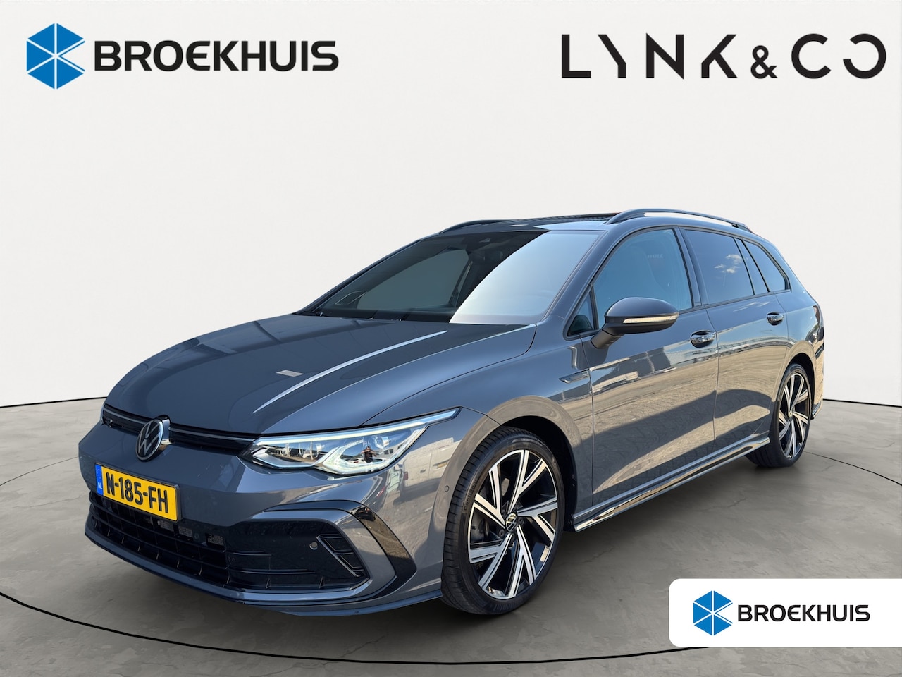 Volkswagen Golf Variant - 1.5 TSI R-Line | Trekhaak | Panoramadak | Premium audio | Achteruitrijcamera | - AutoWereld.nl
