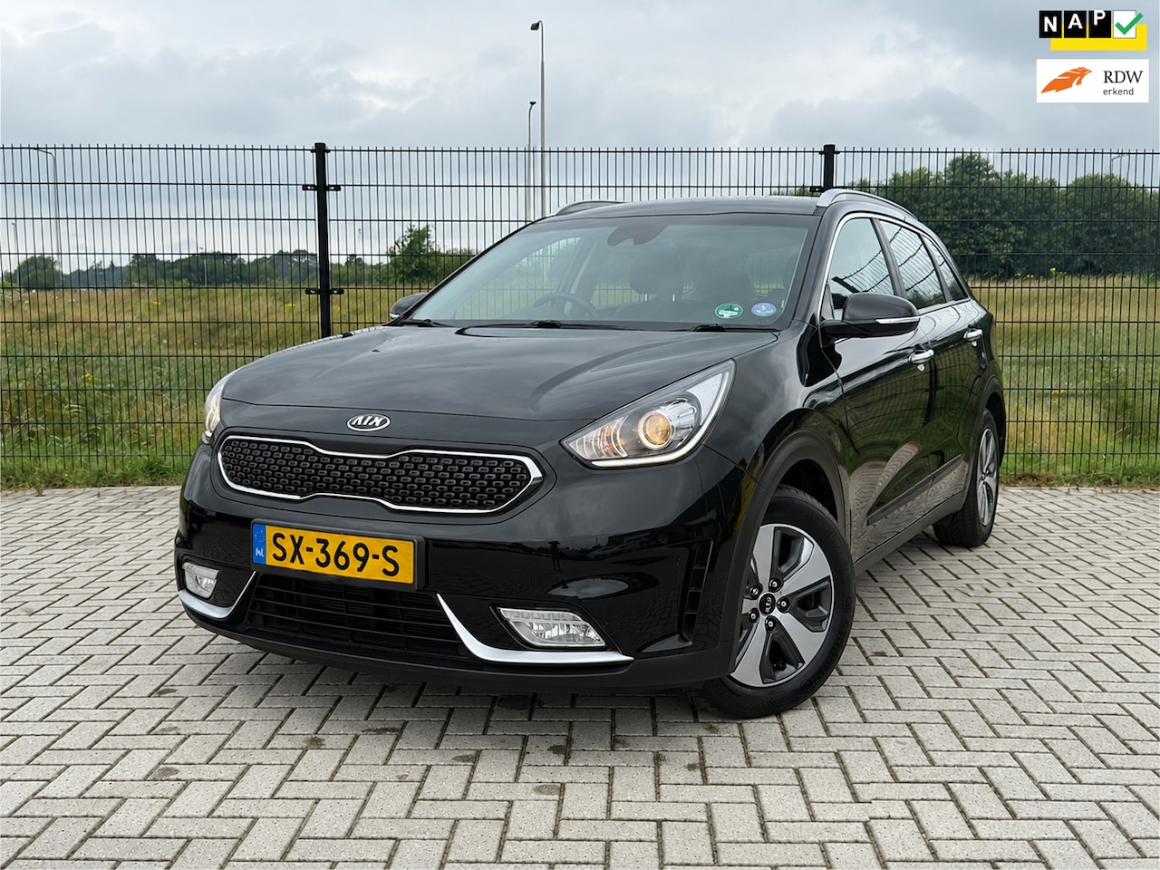 Kia Niro - 1.6 GDi Hybrid DynamicLine | Camera | PDC | Bluetooth | - AutoWereld.nl