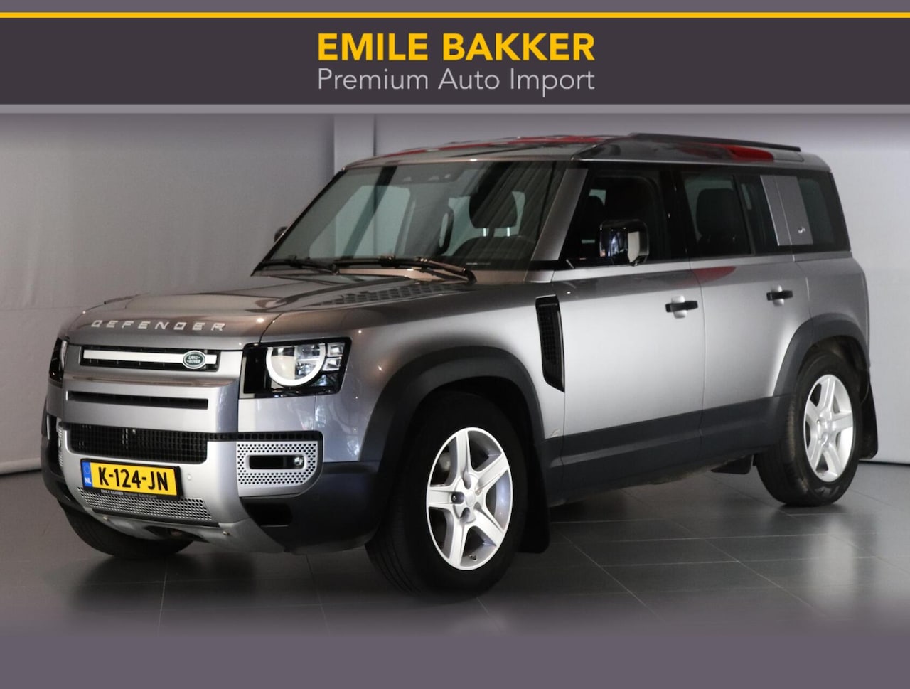 Land Rover Defender 110 - 3.0 D200 110 SE 1e eigenaar 33dkm! - AutoWereld.nl