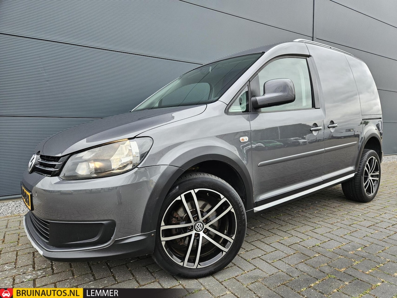 Volkswagen Caddy - 2.0 TDI 4Motion 140 Pk Navi LM Automaat - AutoWereld.nl