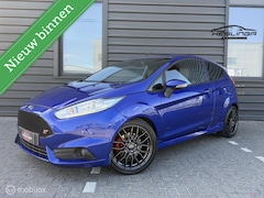 Ford Fiesta - 1.6 ST2 | Stoelverwarming | 182 PK