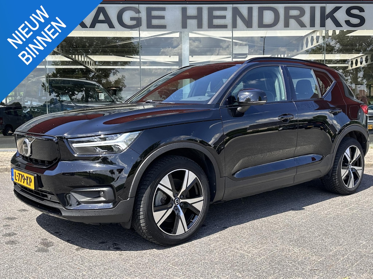 Volvo XC40 - Recharge P8 AWD R-Design | SOH: 94,9% | Trekhaak wegklapbaar | Camera | Addaptive CC | Bli - AutoWereld.nl