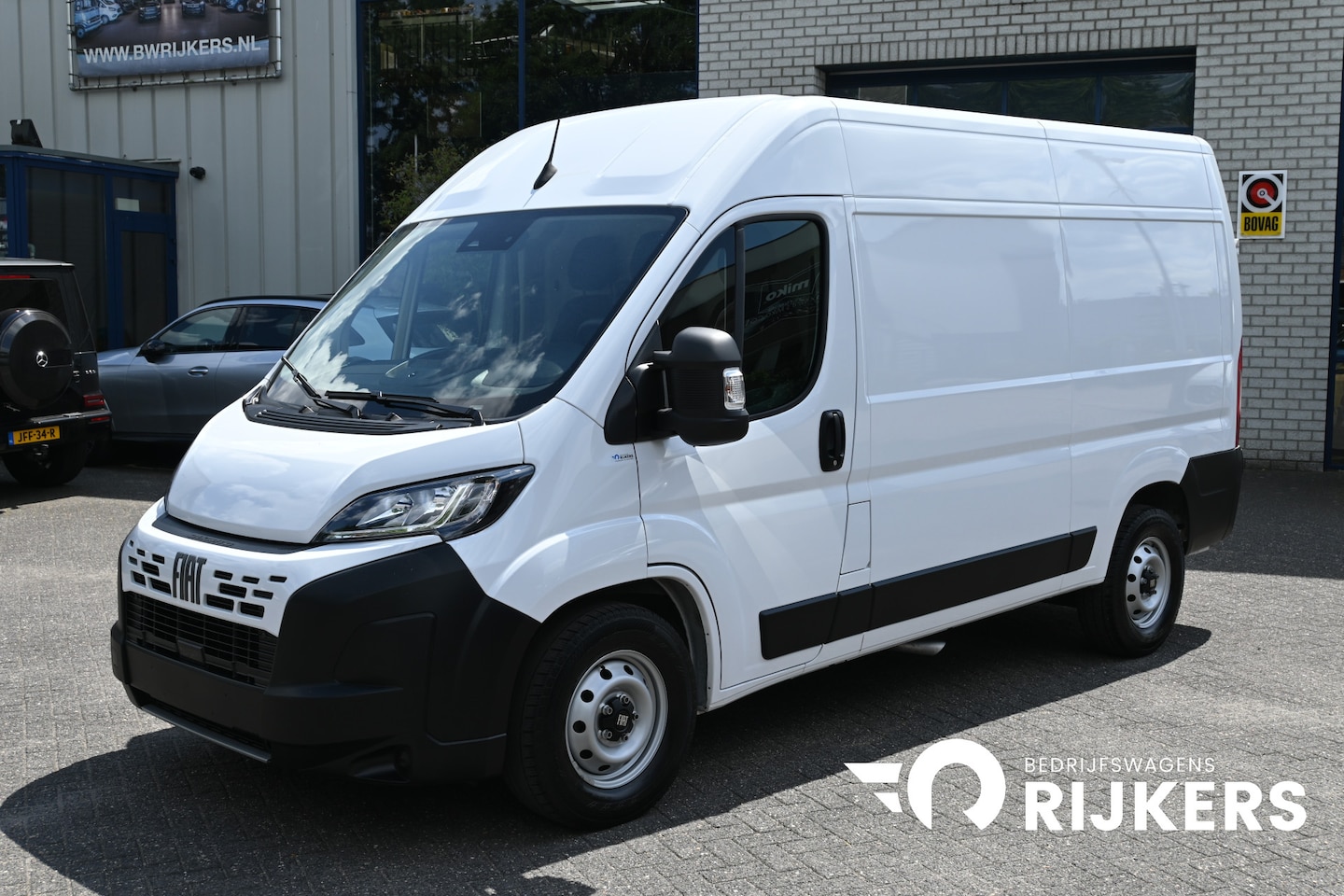 Fiat Ducato - L2H2 140 pk 3.5t Camera, 270 Graden achterdeuren - AutoWereld.nl