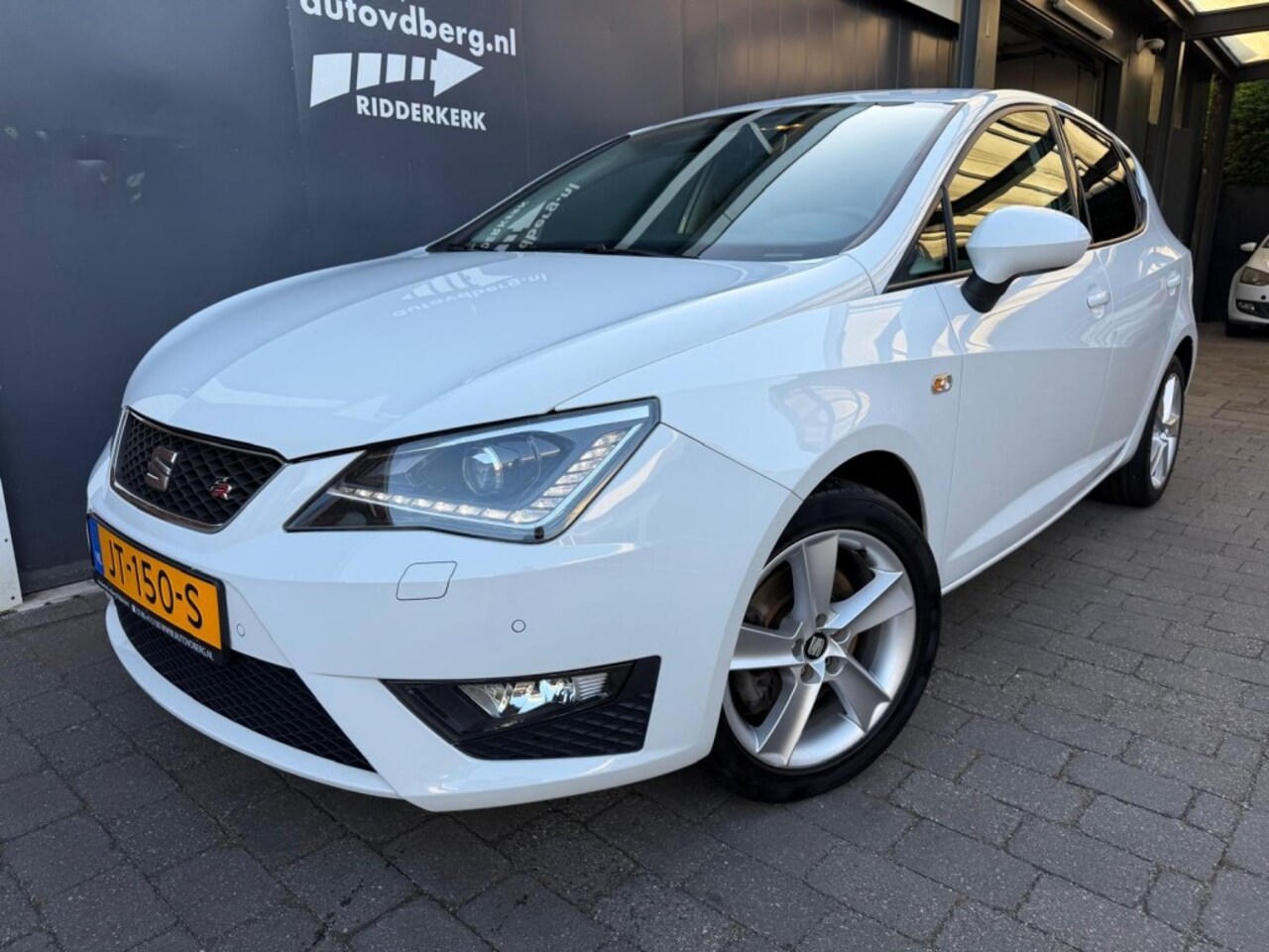 SEAT Ibiza - 1.0 TSI FR Cruise Navi PDC Xenon - AutoWereld.nl