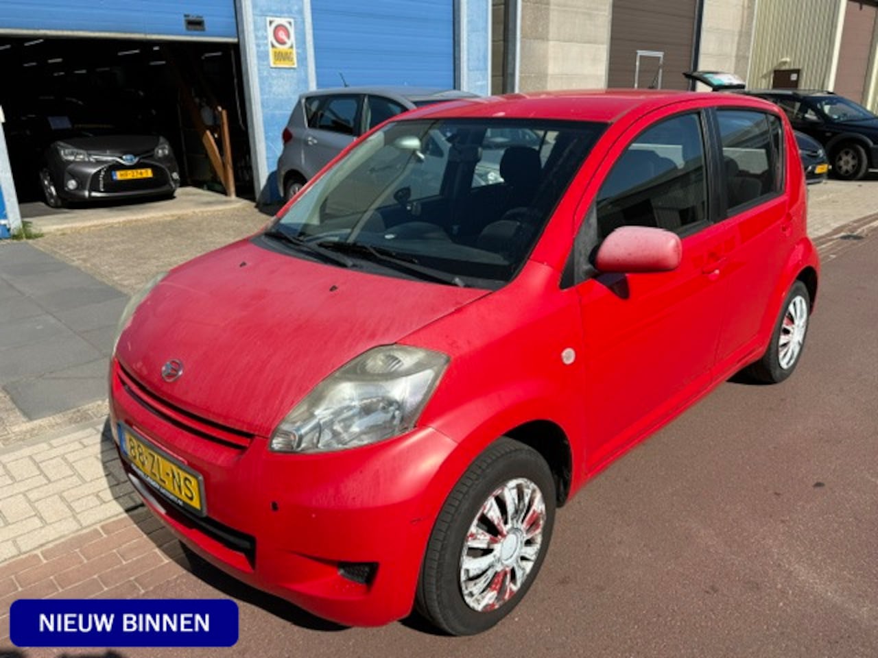 Daihatsu Sirion 2 - 1.0-12V Trend 2008 - geen APK - zo mee Stuurbekrachtiging, 4 elek. ramen, radio, centrale - AutoWereld.nl