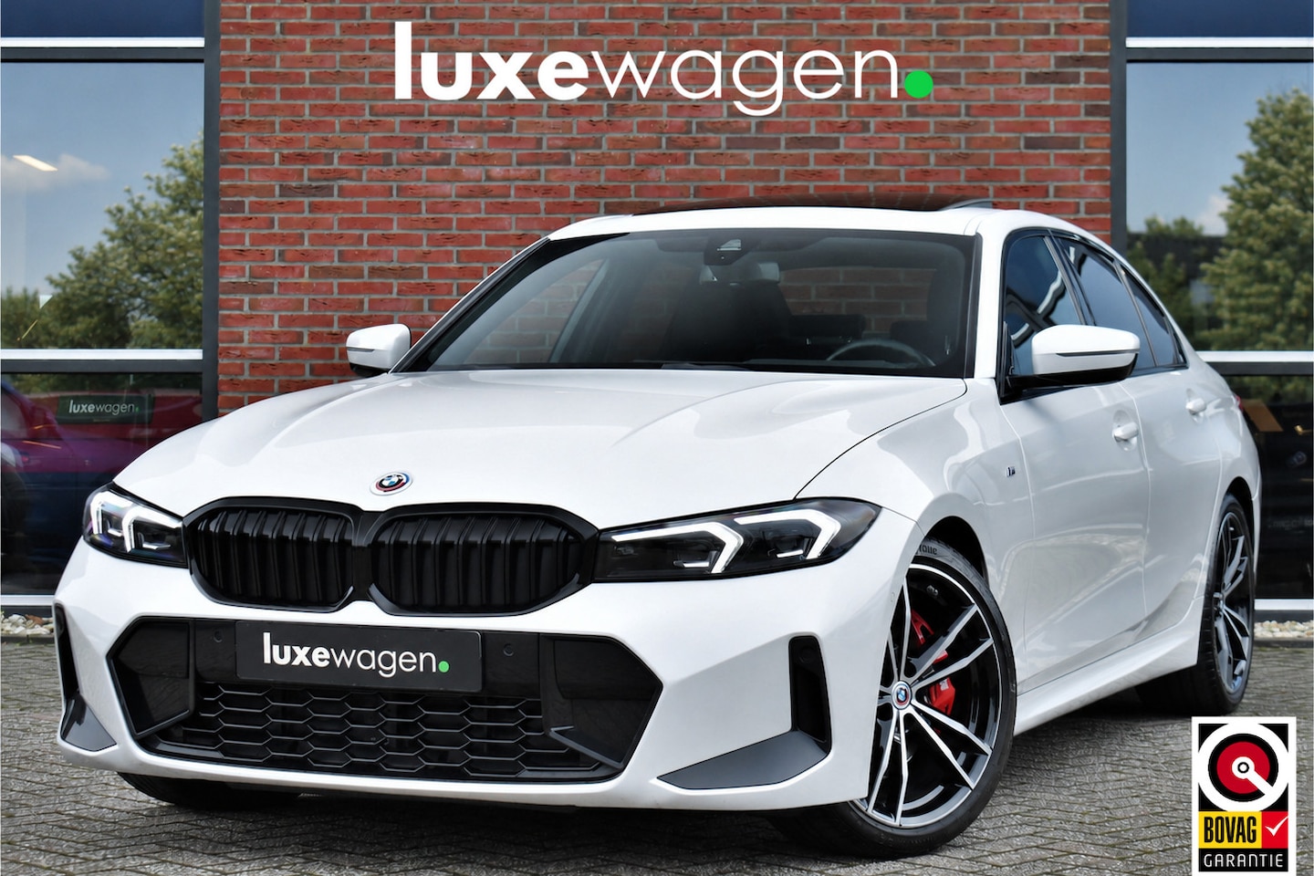 BMW 3-serie - 330d M-Sport Pro Pano H/K HUD El-zetels Parelmoer-wit! - AutoWereld.nl