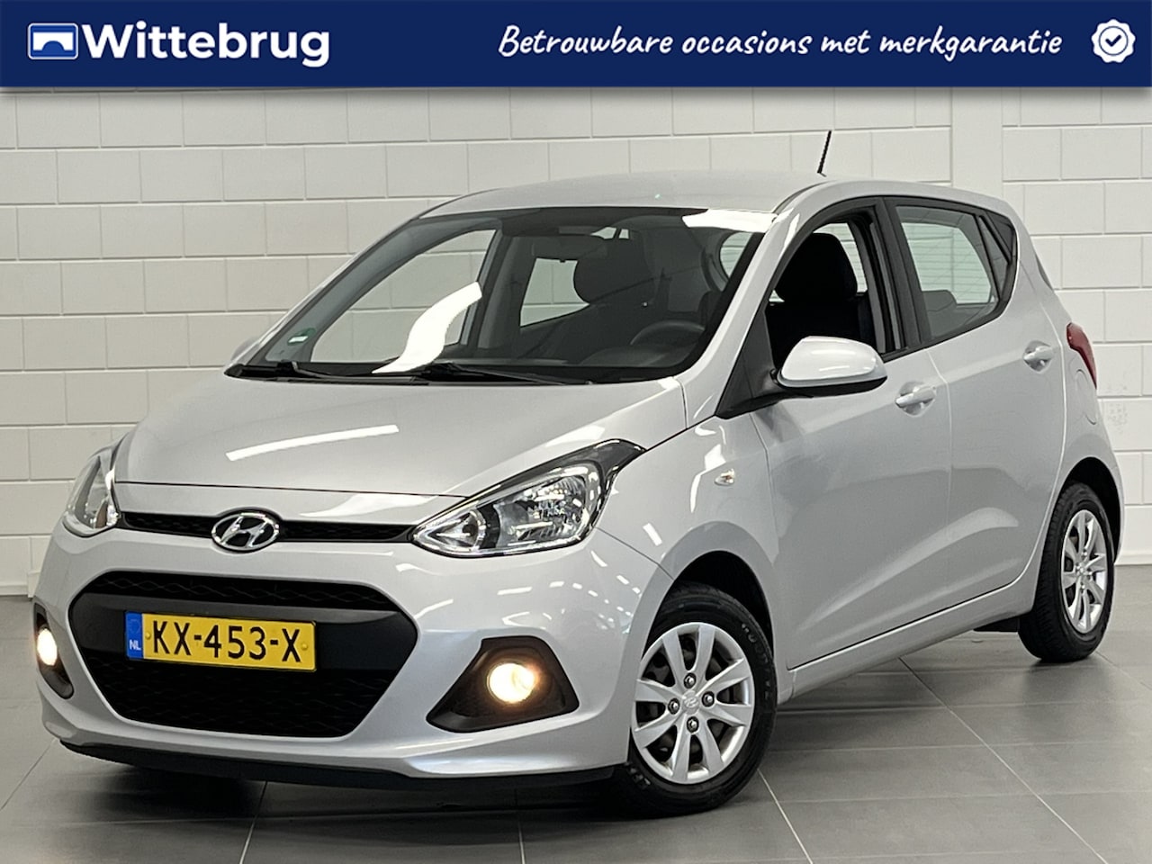 Hyundai i10 - 1.0i i-Motion Comfort TREKHAAK TBV FIETSENDRAGER | CLIMATE CONTROL | RADIO / USB | 12 MAAN - AutoWereld.nl