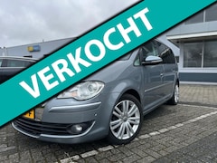 Volkswagen Touran - 1.4 TSI Highline | 7 Persoons | Pano | PDC | Climate | Stoelverw | Park assist | Goed onde