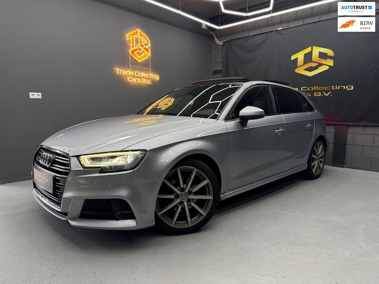 Audi A3 Sportback - 35 TFSI Sport S Line Edition PANO-ACC-DIGITAL COCKPIT - AutoWereld.nl
