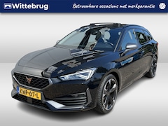 CUPRA Leon Sportstourer - 1.4 e-Hybrid Performance / AUTOMAAT/ PANO/ CAMERA/ PARK. SENSOREN/ DODE HOEK/ KEYLESS/ FUL