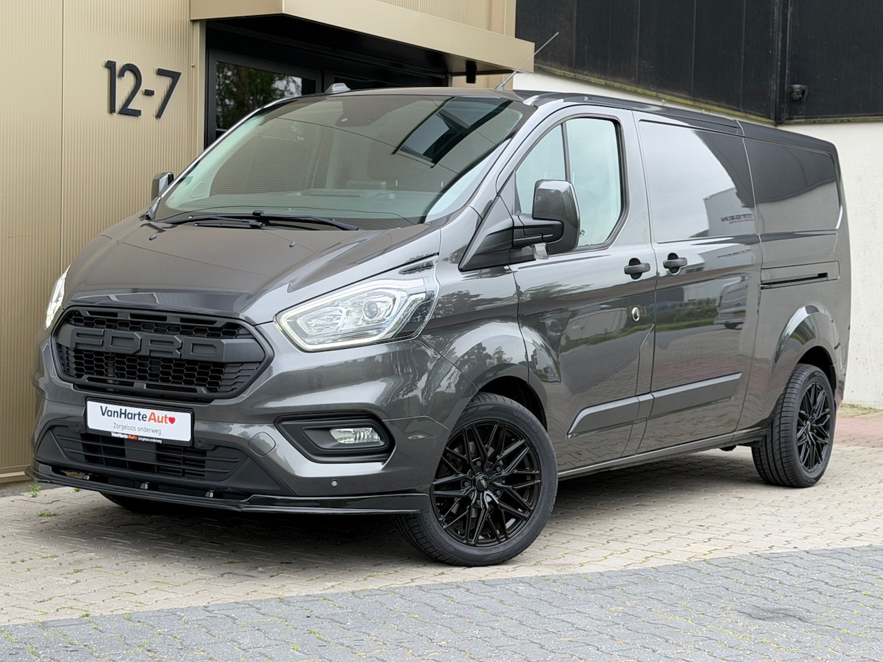 Ford Transit Custom - 320|170pk|L2H1|Limited|Raptor|Dealer onderhouden! - AutoWereld.nl