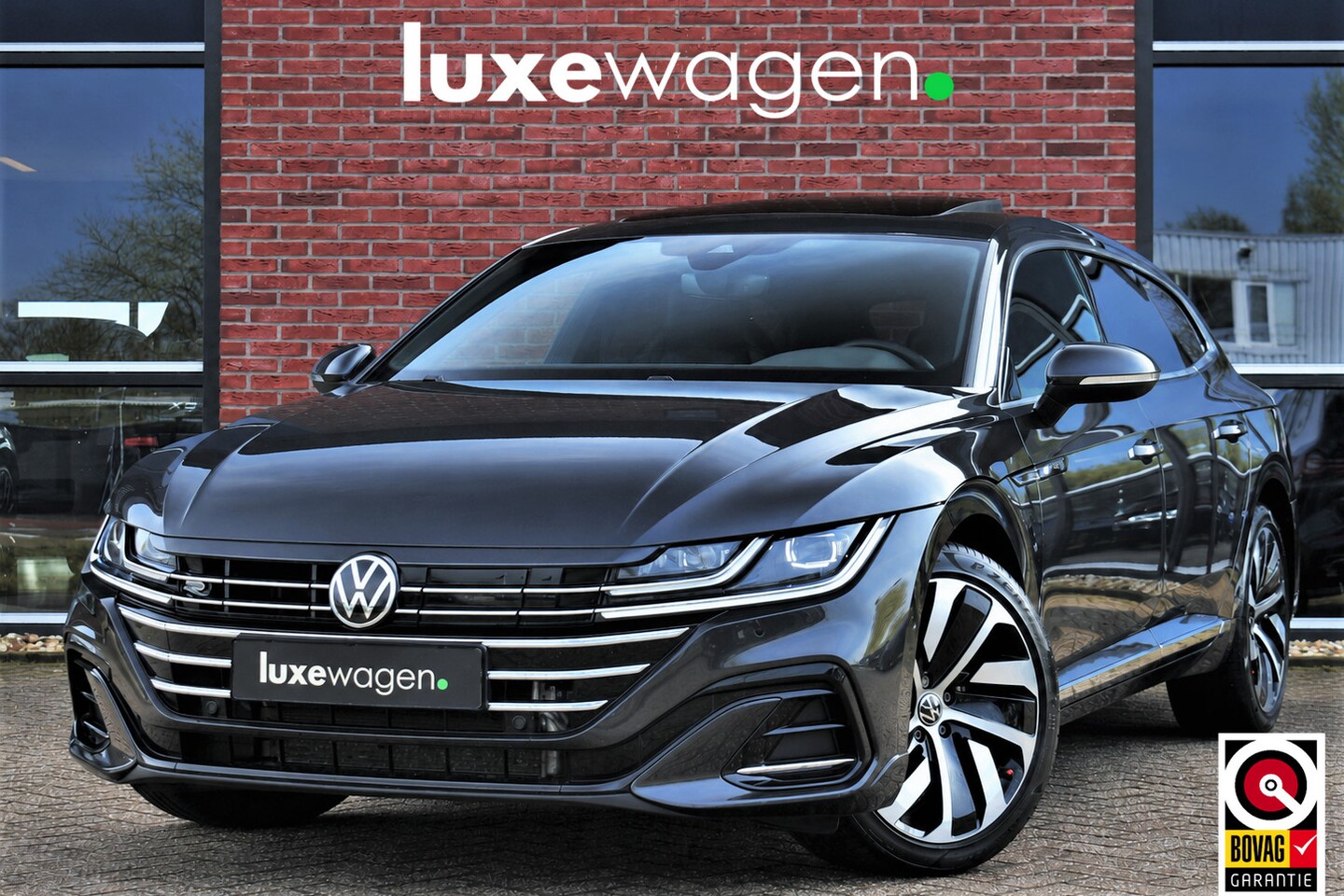 Volkswagen Arteon Shooting Brake - 1.4 TSI eHybrid R-Line Pano R-zetels Trekh DCC ACC - AutoWereld.nl