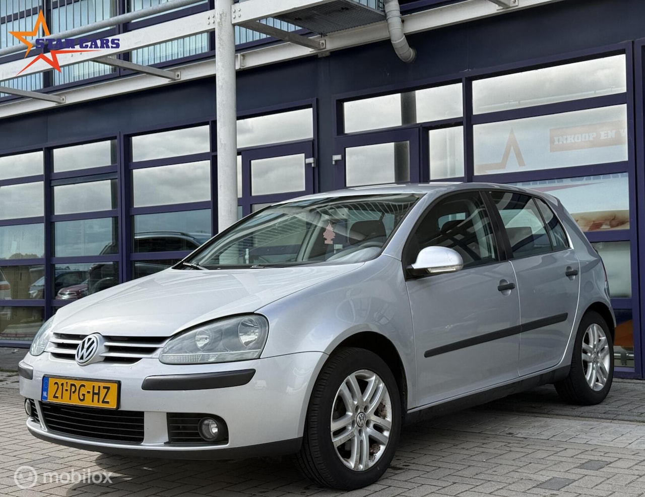 Volkswagen Golf - 1.6FSI Comfortline|Airco| Cruise| Nieuwe APK - AutoWereld.nl
