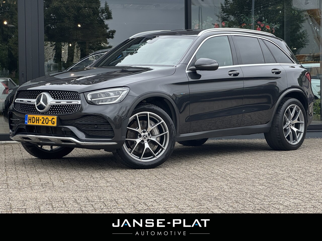 Mercedes-Benz GLC-klasse - 300e 4MATIC AMG Keyless | 20 Inch | SoH 95.72% - AutoWereld.nl