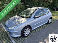 Peugeot 206 - 1.4 Forever Airco 2e Eigenaar 129DKM NAP