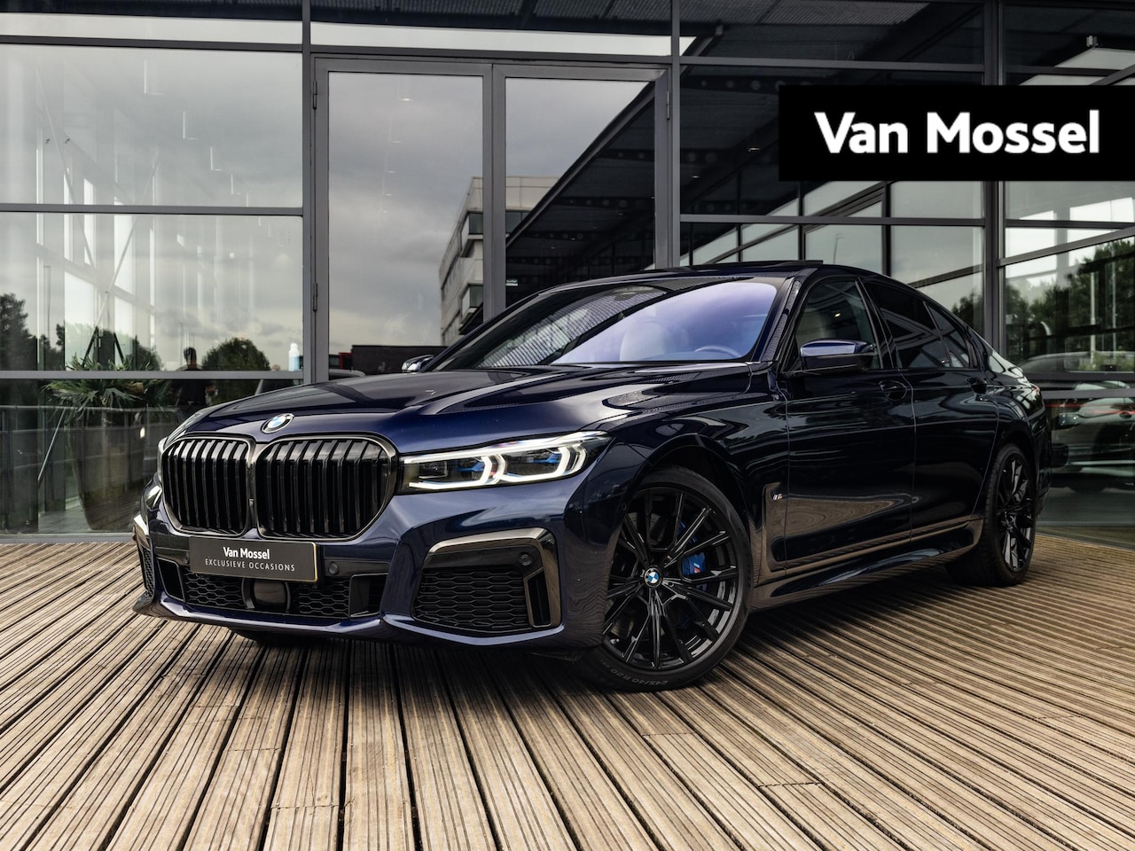 BMW 7-serie - 750i xDrive High Executive | M-SPORT | TANSANITBLAU | INTEGRAL ACTIVE STEERING | STOELMASS - AutoWereld.nl