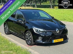 Renault Clio - 1.6 E-Tech Hybrid 145 Techno Dealer onderhouden