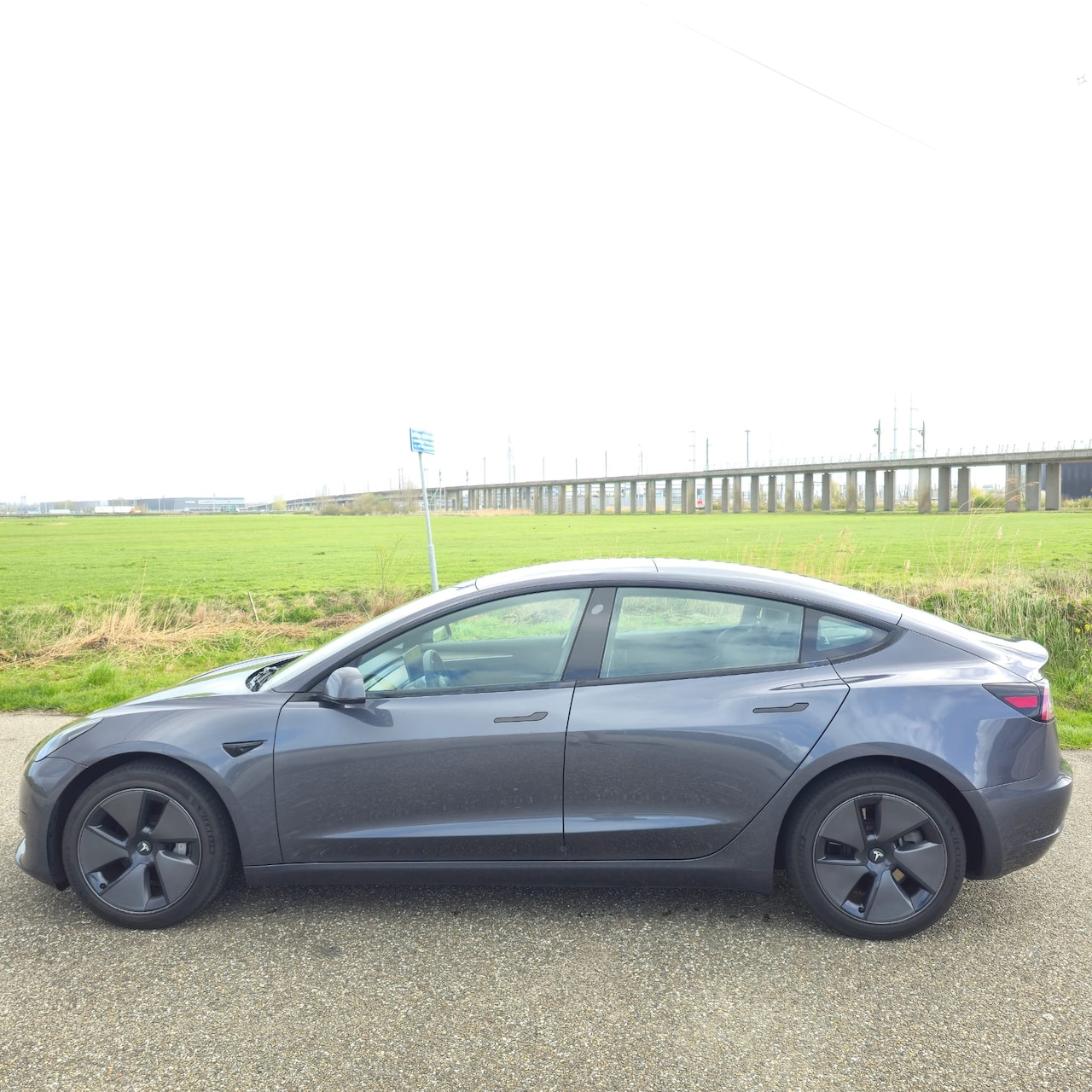 Tesla Model 3 - Standard RWD Plus - AutoWereld.nl