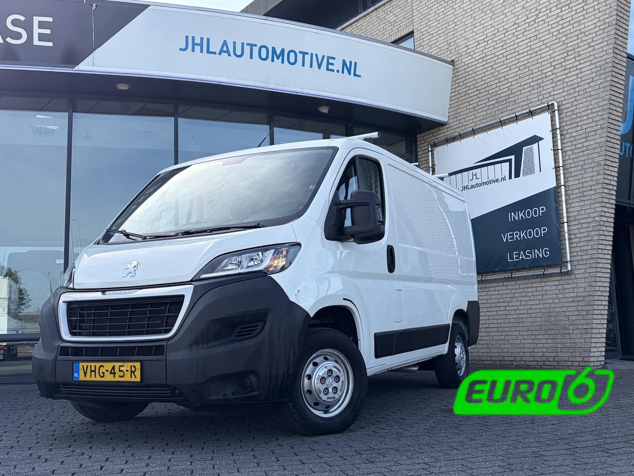 Peugeot Boxer - 330 2.2 HDi L1H1*NAV*CAM*3PERS*HAAK*CRUISE*A/C*TEL - AutoWereld.nl