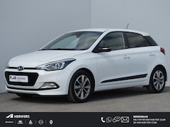 Hyundai i20 - 1.0 T-GDI Essence / Trehkaak / Navigatie / Apple & Android Auto / Cruise Control / Camera