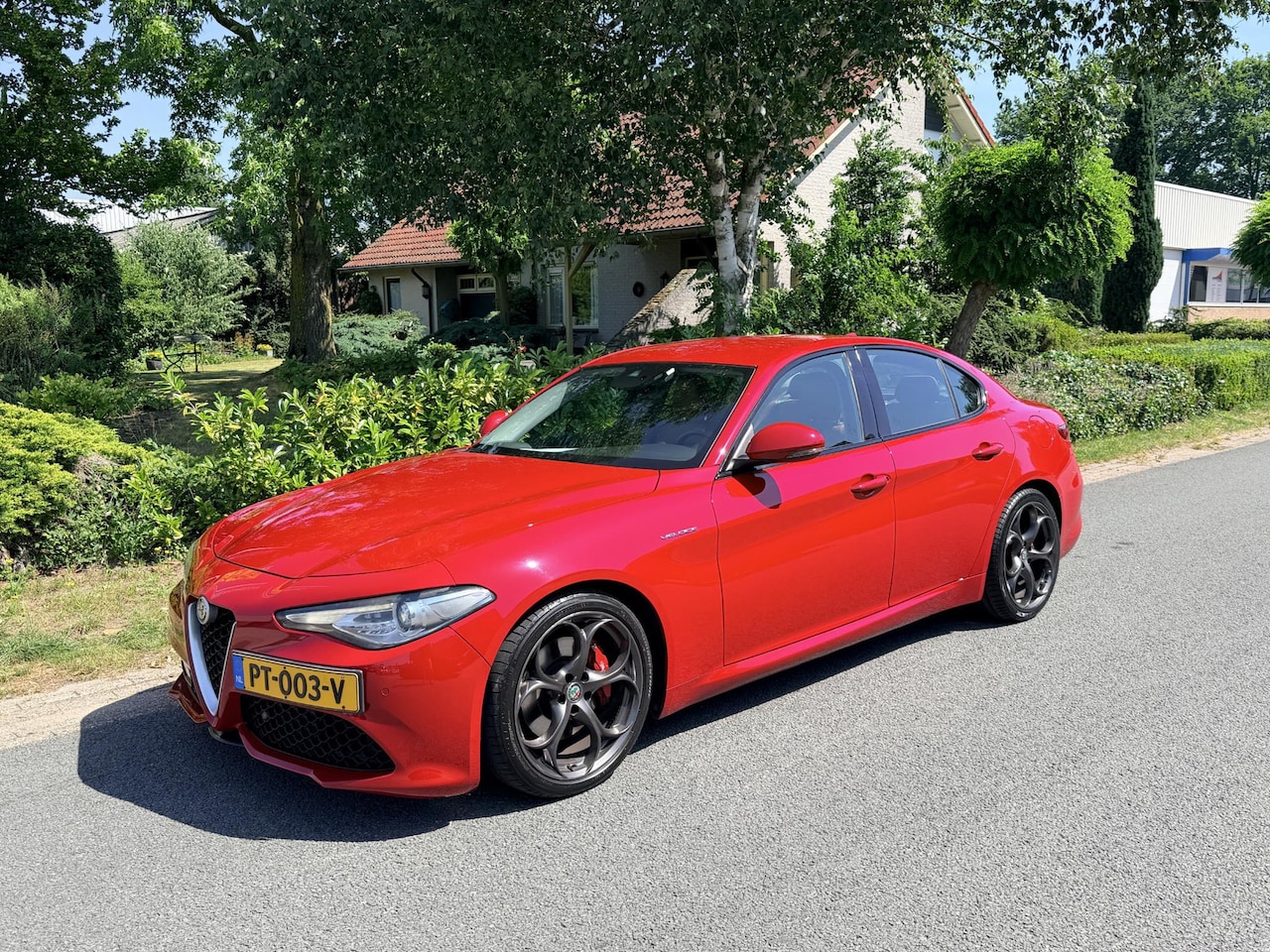 Alfa Romeo Giulia - 2.0T Q2 Veloce 310PK Automaat•Leder•Navi - AutoWereld.nl