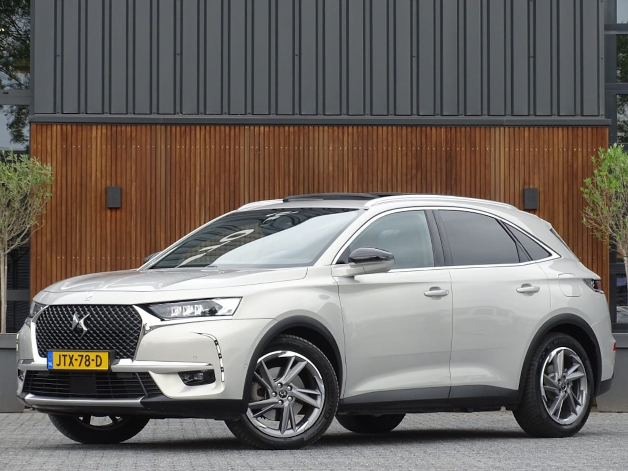 DS 7 Crossback - E-Tense 224PK Hybrid / So Chic / massage / LED - AutoWereld.nl