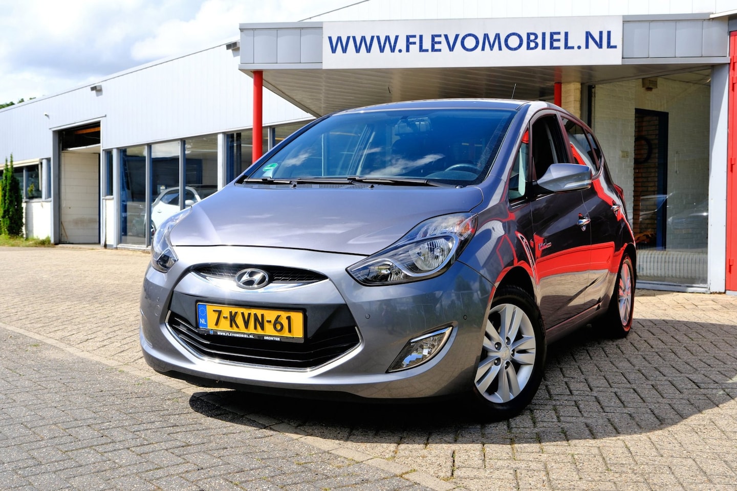 Hyundai ix20 - 1.6i 125pk i-Vision Clima|Cruise|LMV|Trekhaak - AutoWereld.nl