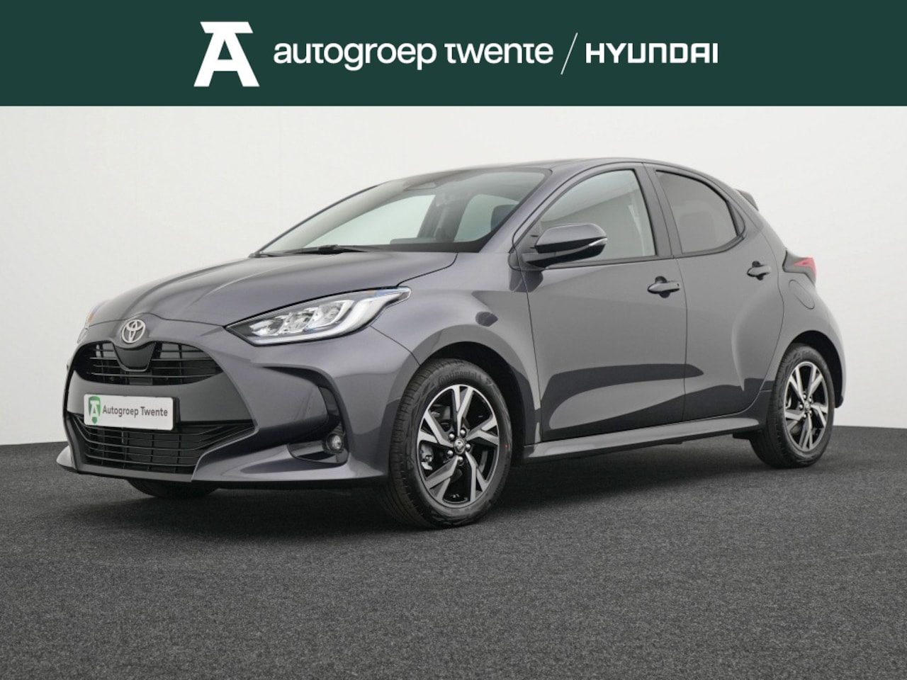 Toyota Yaris - 1.5 Hybrid 115 Dynamic | LED | Camera | Private lease 459 pm - AutoWereld.nl