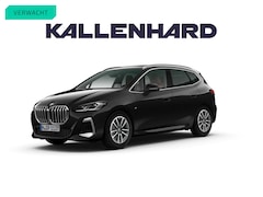 BMW 2-serie Active Tourer - 220i - M-Sport - Pano - Memoryzetels - Trekhaak - Head-Up
