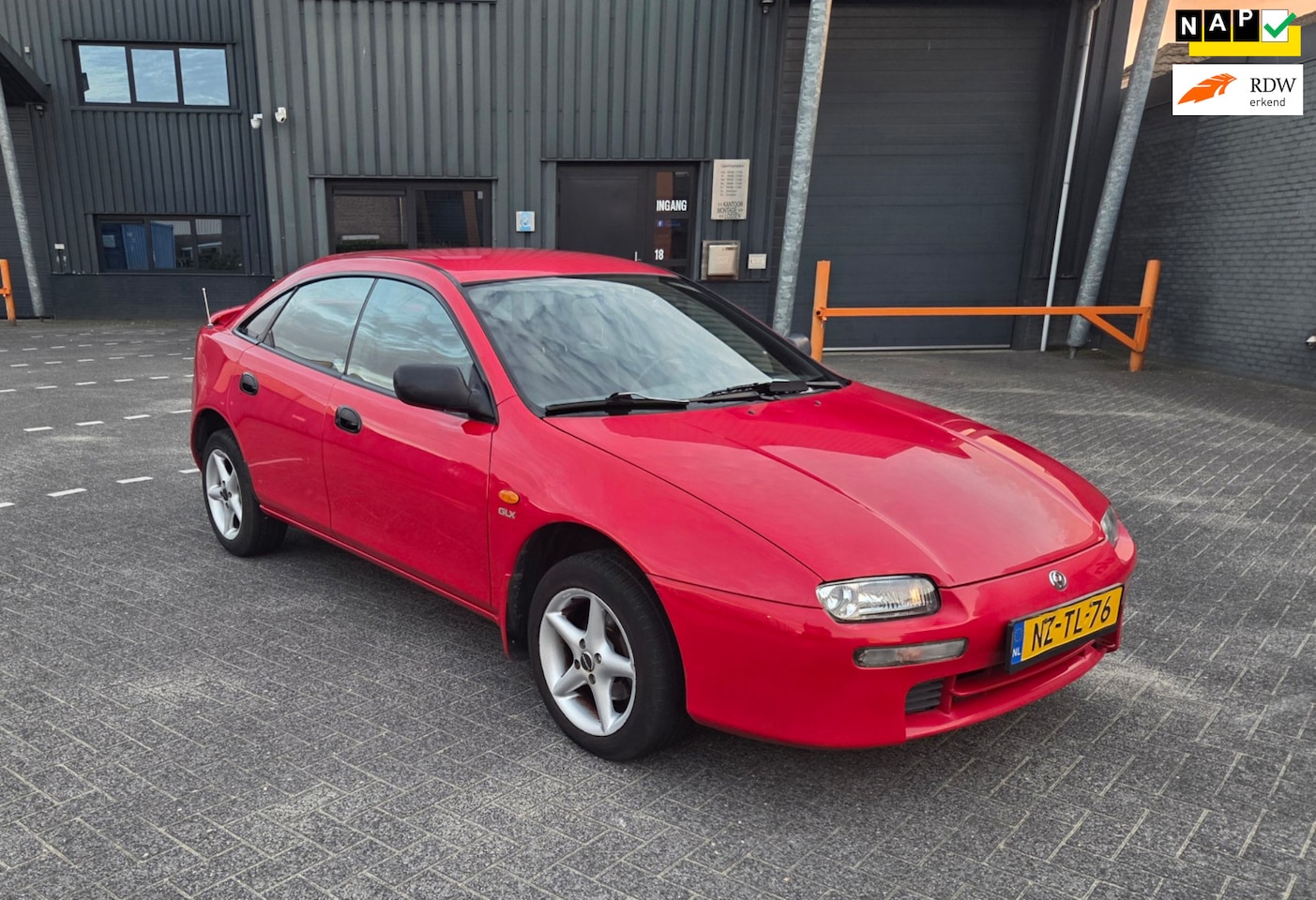 Mazda 323 - 1.8i F GLX 1.8i F GLX - AutoWereld.nl