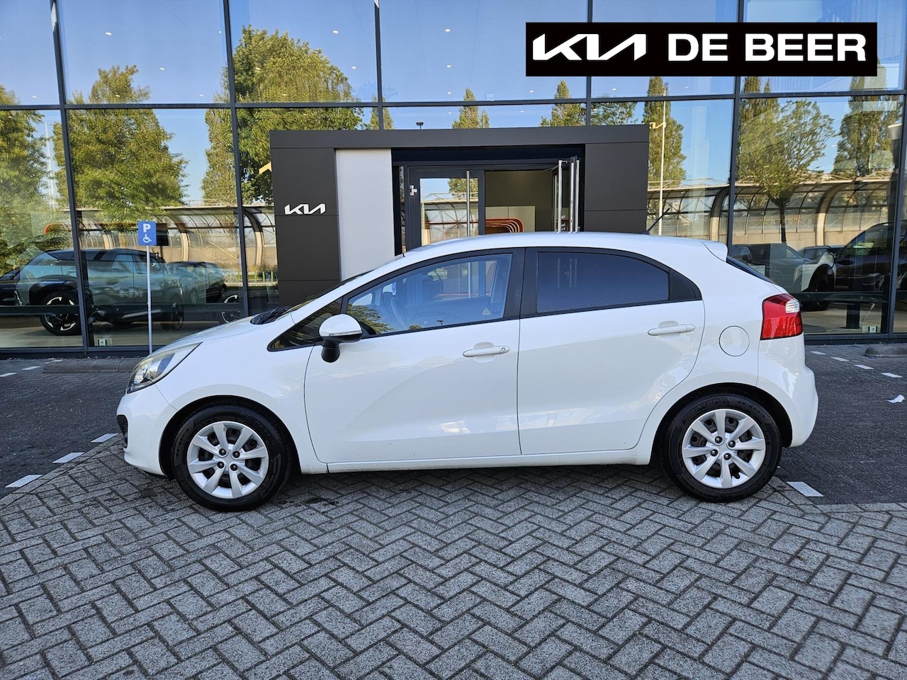 Kia Rio - 1.2 CVVT 85pk Comfort Pack Airco/ Navi/ Katalysator kapot (Handel/ Export) - AutoWereld.nl