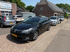 Toyota Avensis Wagon - 1.8 VVTi Comfort