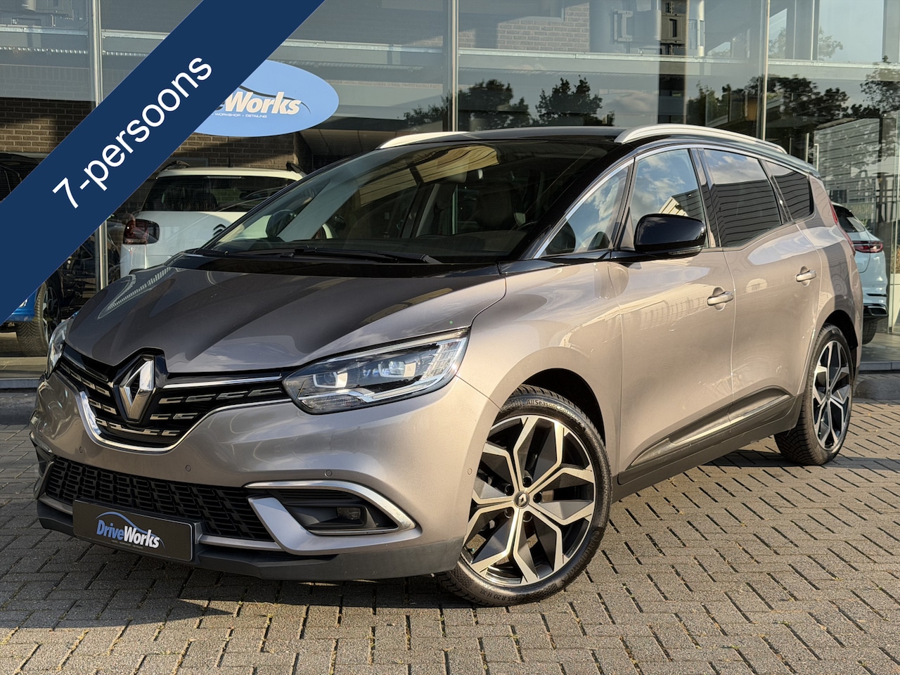 Renault Grand Scénic - 1.3 TCe Intens 7p. Automaat | LED | Camera | 7-zits Interesse, Proefrit? Bel of app met: 0 - AutoWereld.nl