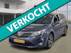 Toyota Avensis Wagon - 1.8 VVTi Dynamic | AIRCO | CC | TREKHAAK | 153 d.km | NL AUTO
