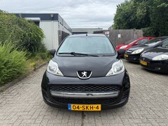 Peugeot 107 - 1.0-12V XR