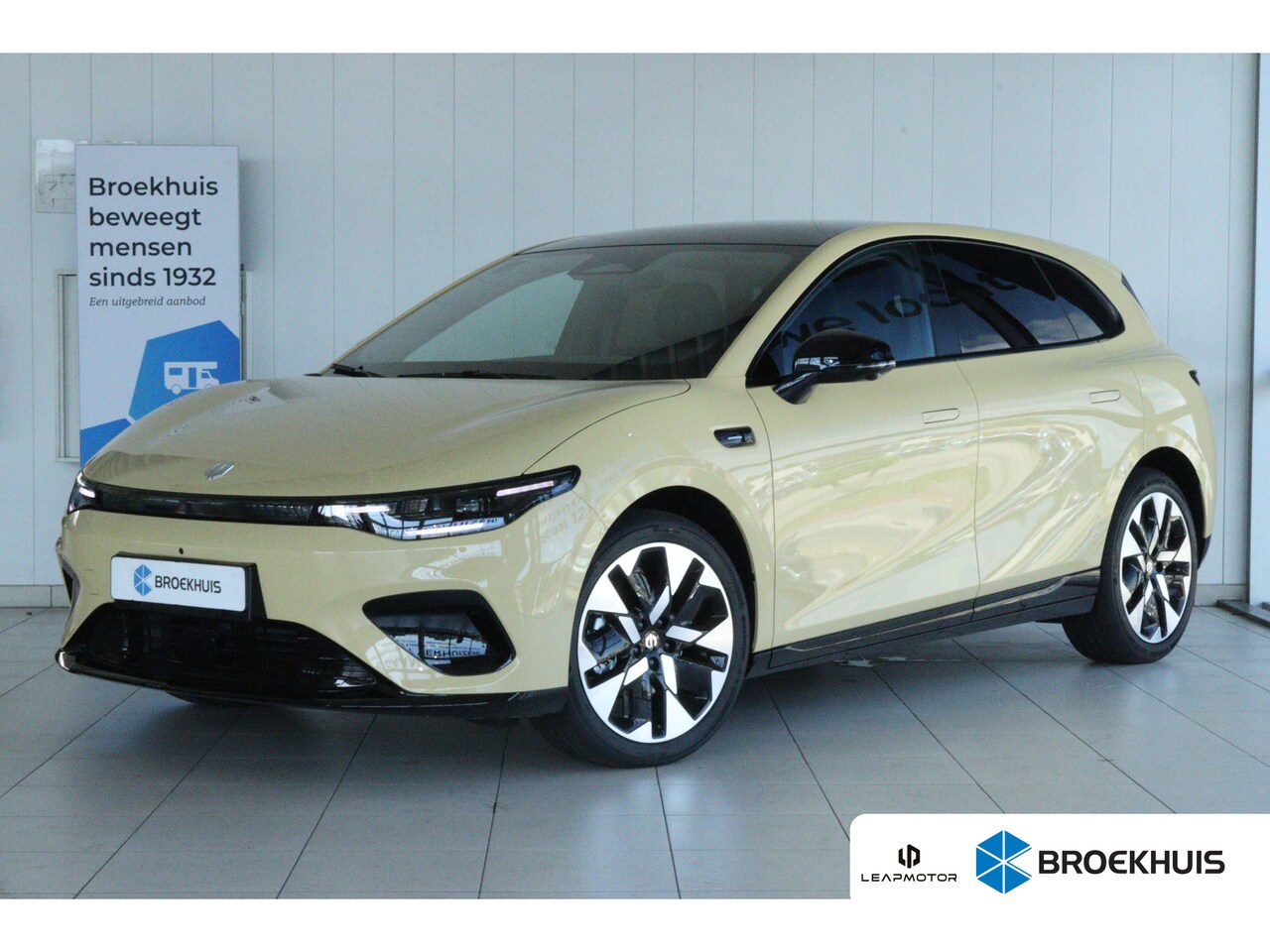 Leapmotor B05 - ProMax Design 67.1 kWh "TEST HEM NU" | Adapt. Cruise | Pano | Stoel+stuurverwarming | 360 - AutoWereld.nl