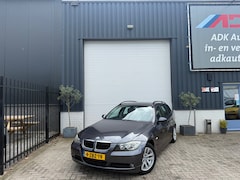 BMW 3-serie Touring - 318i TREKHAAK/CLIMA/CRUISE/PDC/MOOIE AUTO