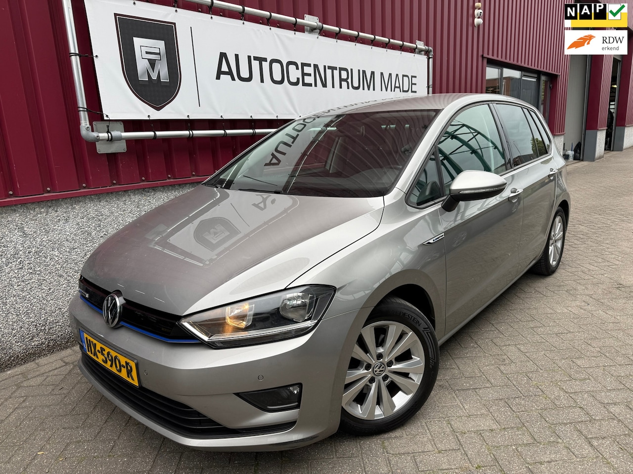 Volkswagen Golf Sportsvan - 1.0 TSI Comfortline // Navi // Clima // PDC // Trk.Hk - AutoWereld.nl