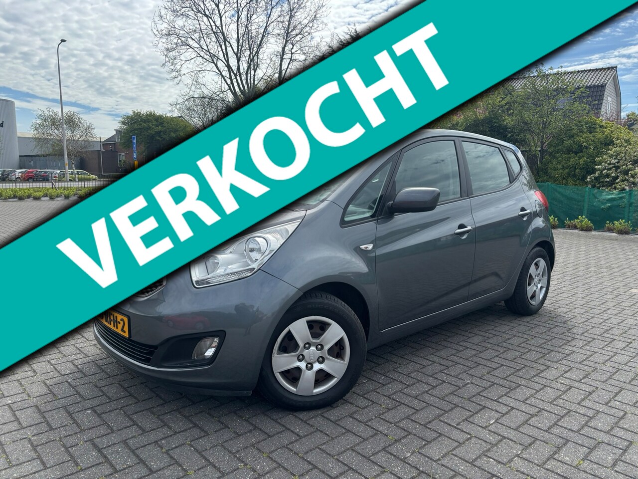 Kia Venga - 1.6 CVVT X-tra | Automaat | Airco | Cruise control |Parkeersensoren | Trekhaak | Bluetooth - AutoWereld.nl