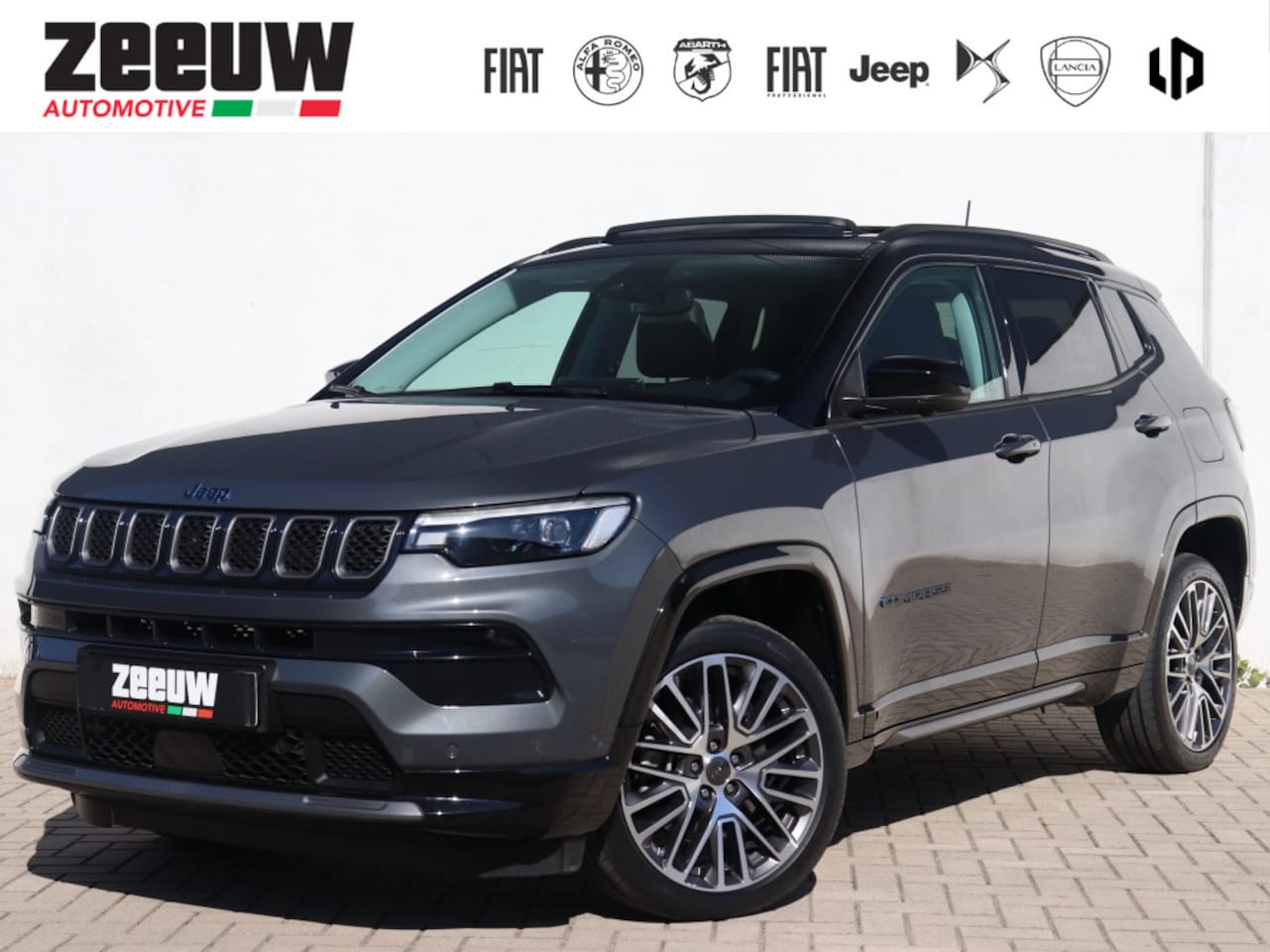 Jeep Compass - 4xe 240 PK Hybrid Summit | Pano | Safety | 360cam | 19" - AutoWereld.nl
