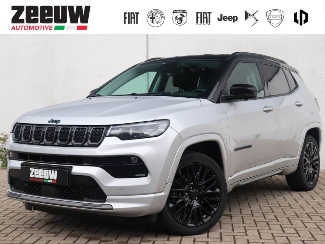 Jeep Compass - 4xe 240 PK Hybrid S | Leder | Navi | Winter | Camera | 19" - AutoWereld.nl