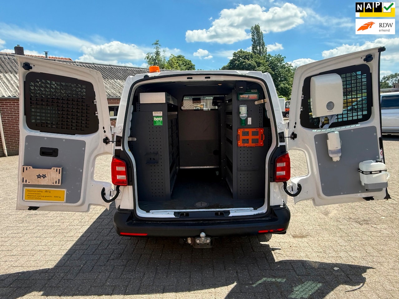 Volkswagen Transporter - 2.0 TDI servicebus 230V Bott inrichting standkachel euro 6 - AutoWereld.nl